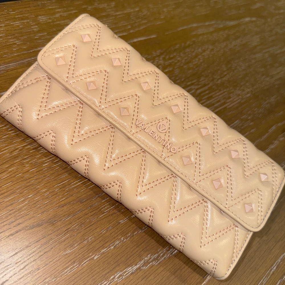 Valentino nude wallet